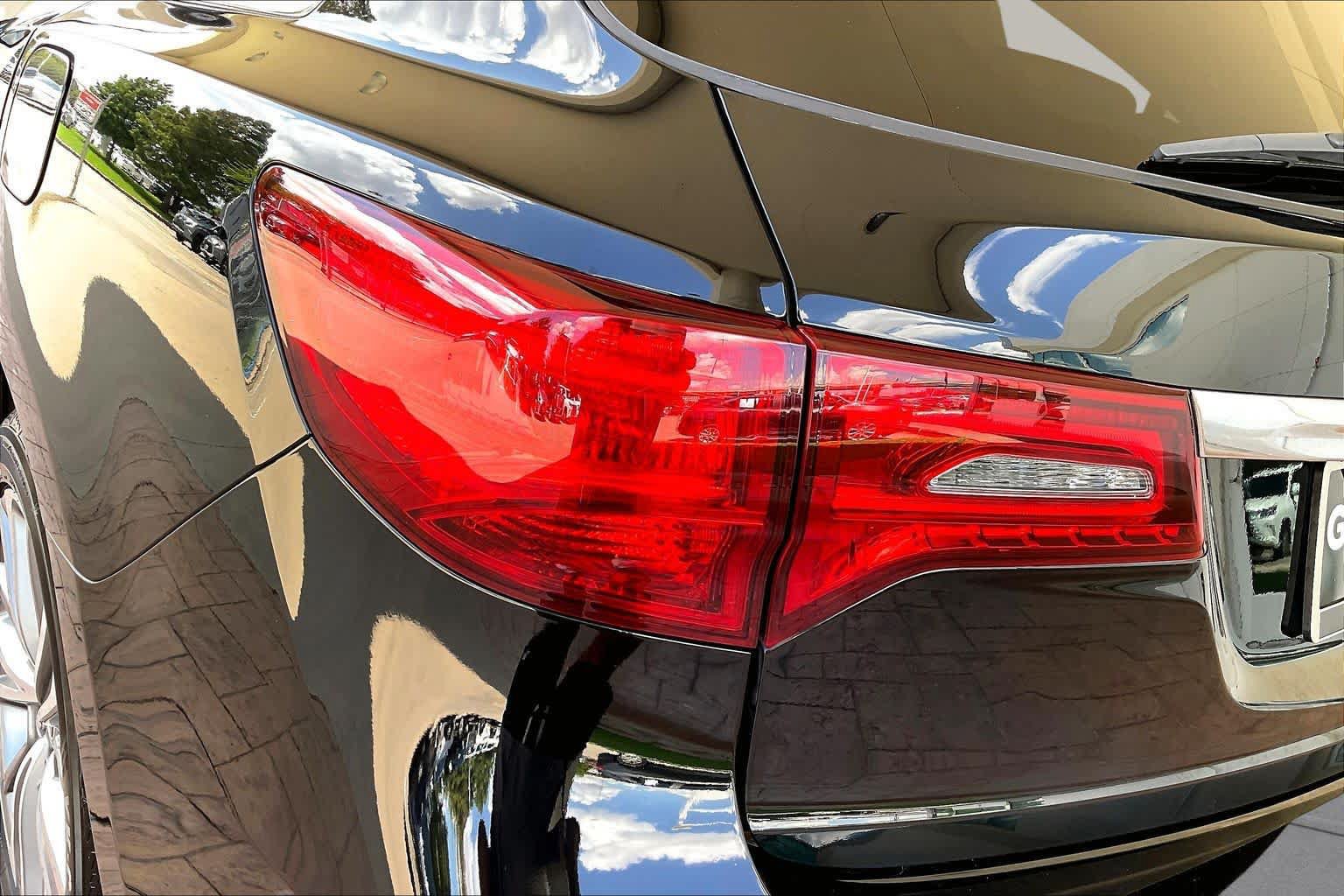 Used 2017 Acura MDX w/ Technology Package FWD image 26