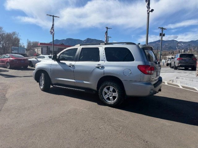 Used 2017 Toyota Sequoia SR5 w/ Premium Package AWD/4WD image 10