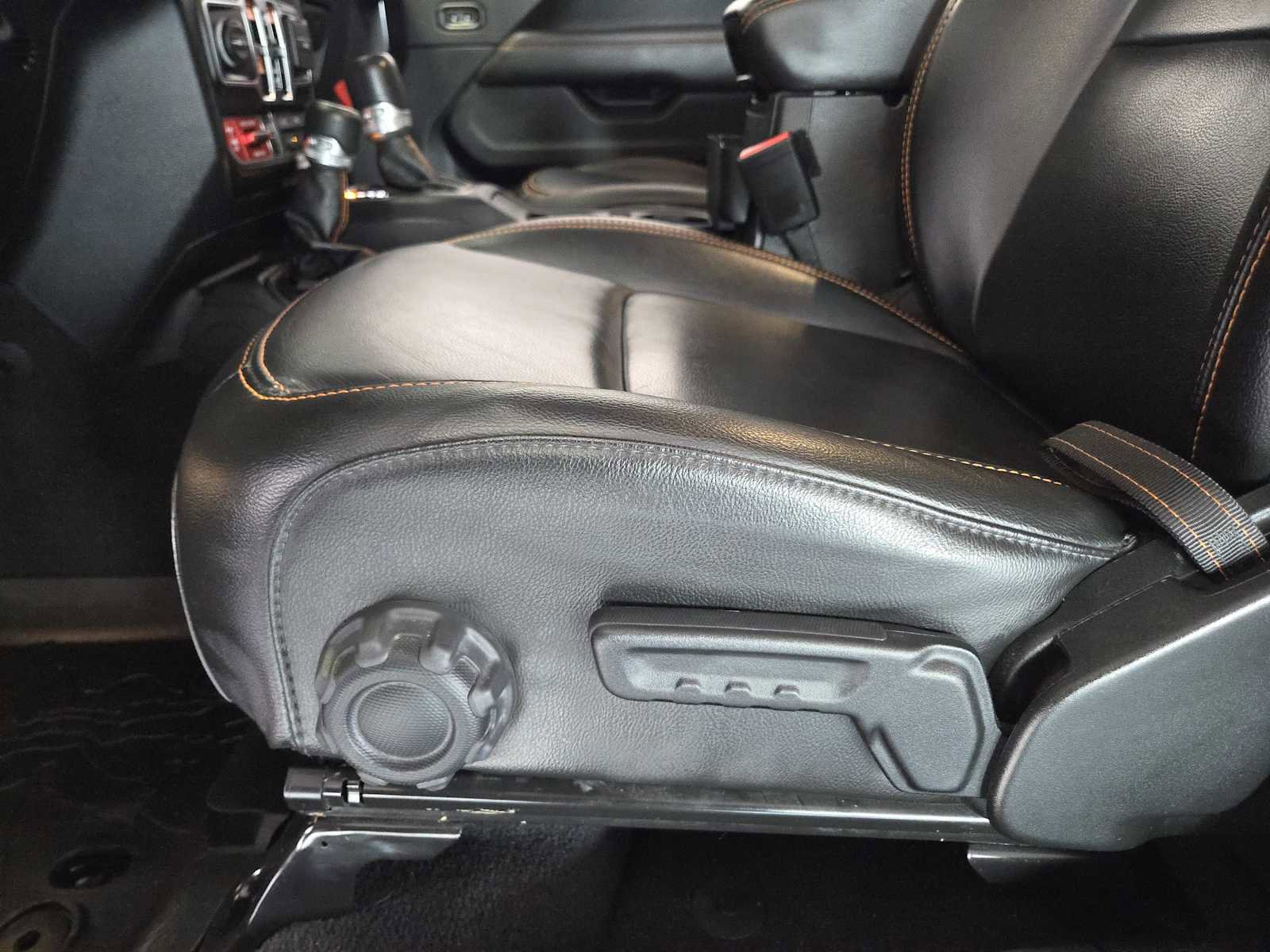 Used 2021 Jeep Gladiator Mojave image 23