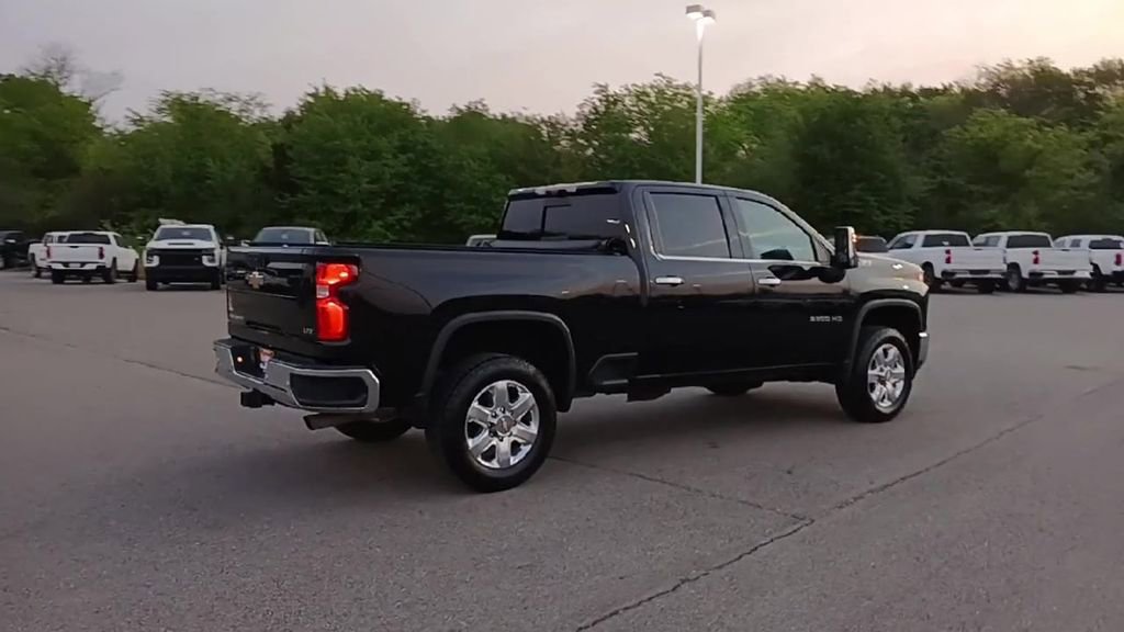 Used 2022 Chevrolet Silverado 3500 LTZ w/ LTZ Premium Package image 8