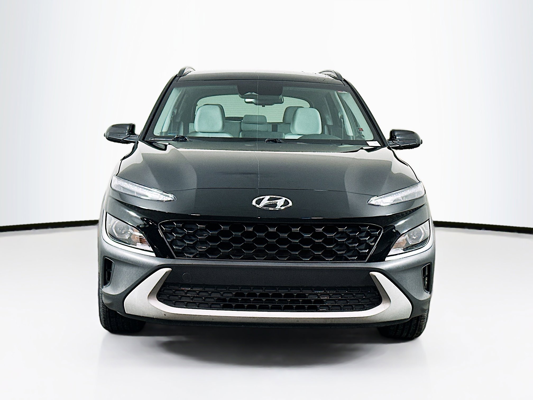 Used 2023 Hyundai Kona SEL w/ Cargo Package image 2