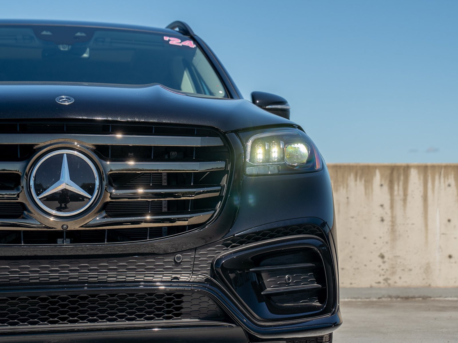 Certified 2024 Mercedes-Benz GLS 450 4MATIC w/ AMG Line Exterior image 8