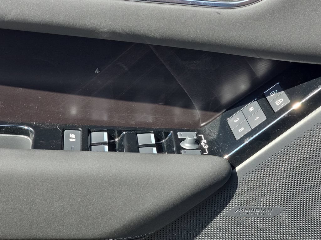 New 2026 Land Rover Range Rover Velar Belgravia AWD/4WD image 28