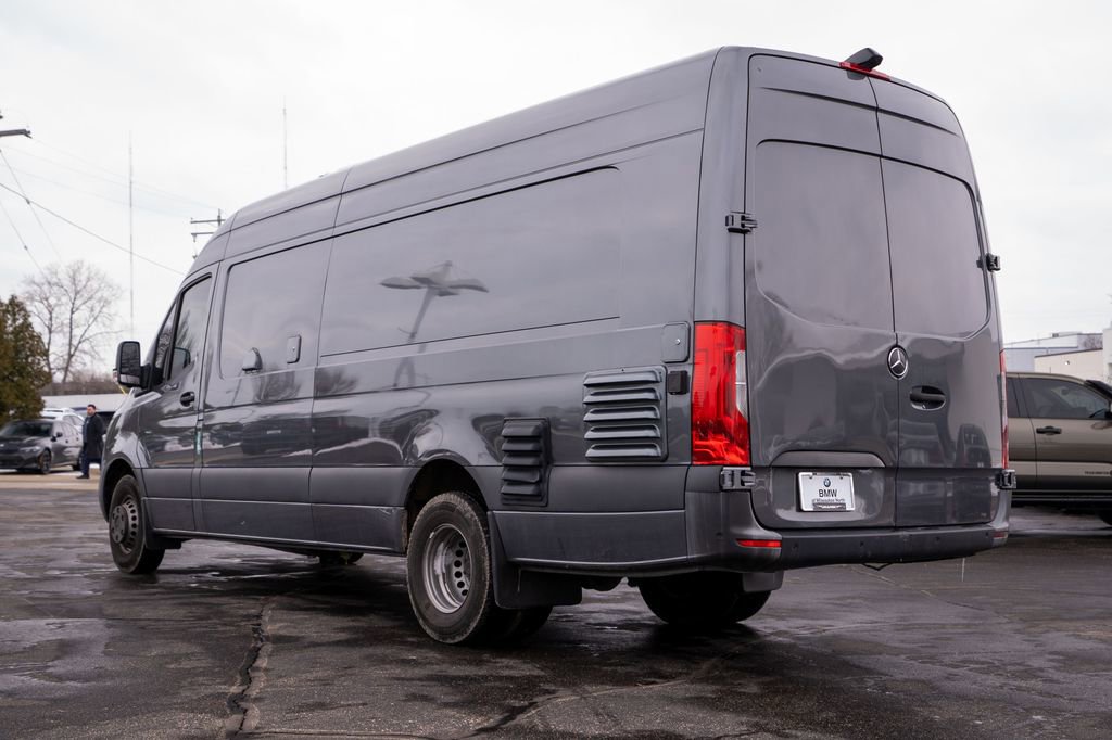 Used 2022 Mercedes-Benz Sprinter 4500 image 5