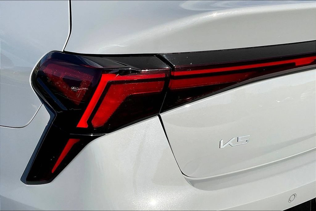 Used 2025 Kia K5 GT-Line AWD/4WD image 23