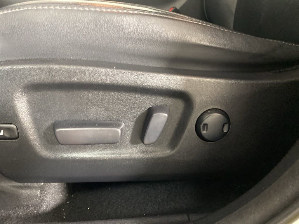 Used 2018 Toyota Highlander SE AWD/4WD image 26