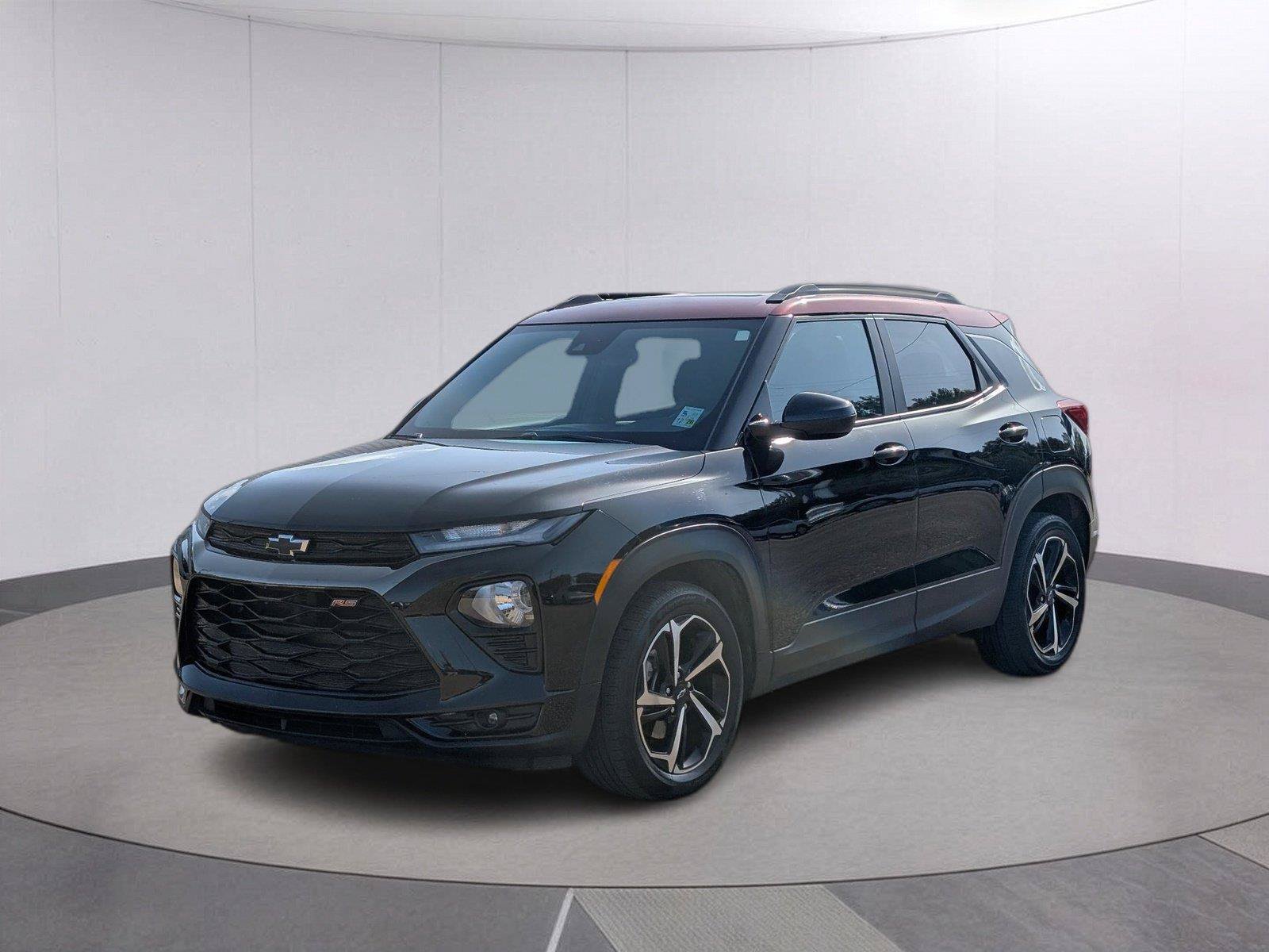 Used 2022 Chevrolet TrailBlazer RS w/ Sun and Liftgate Package FWD image 1
