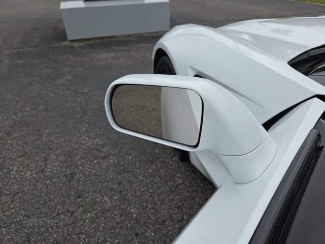 Used 2018 Chevrolet Corvette Stingray Coupe w/ 1LT RWD image 37