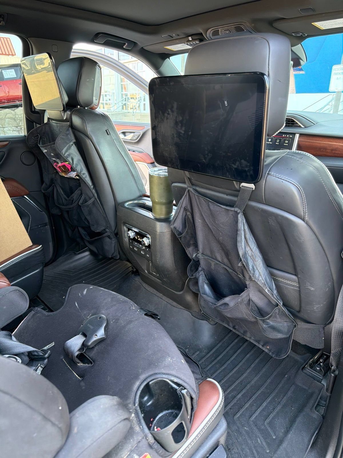 Used 2023 GMC Yukon XL Denali Ultimate AWD/4WD image 24