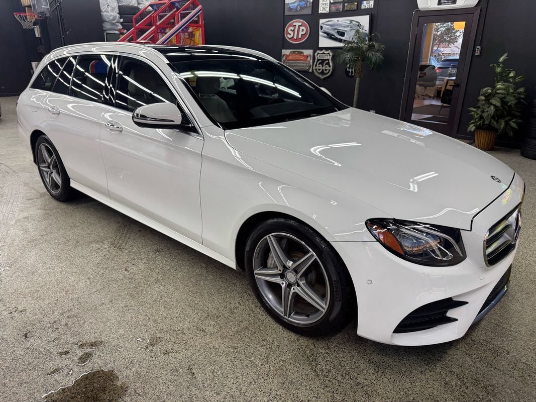 Used 2017 Mercedes-Benz E 400 4MATIC Wagon image 7