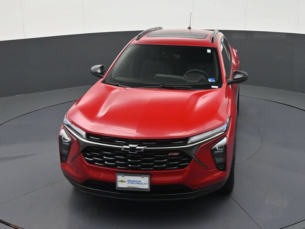 Used 2026 Chevrolet Trax RS w/ Sunroof Package FWD image 28