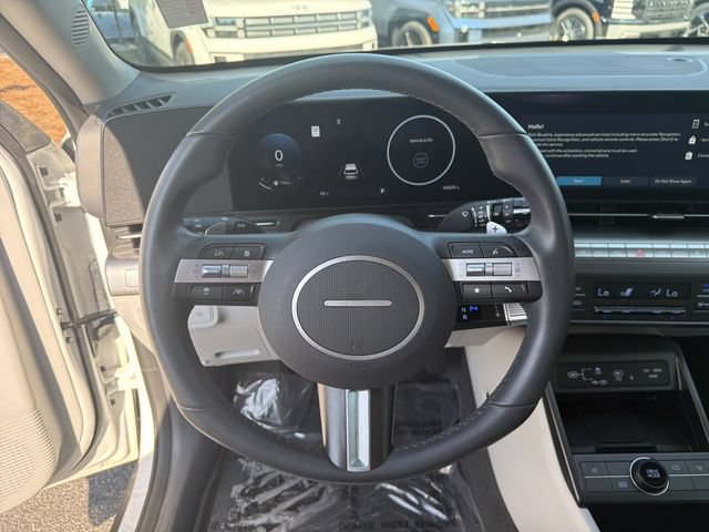 Certified 2025 Hyundai Kona SEL FWD image 30