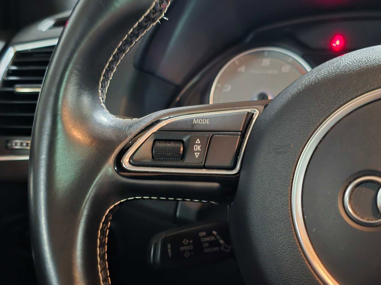 Used 2016 Audi SQ5 Premium Plus w/ Technology Package image 35