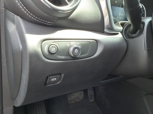 Used 2024 Chevrolet Blazer LT w/ LPO, Floor Liner Package FWD image 17