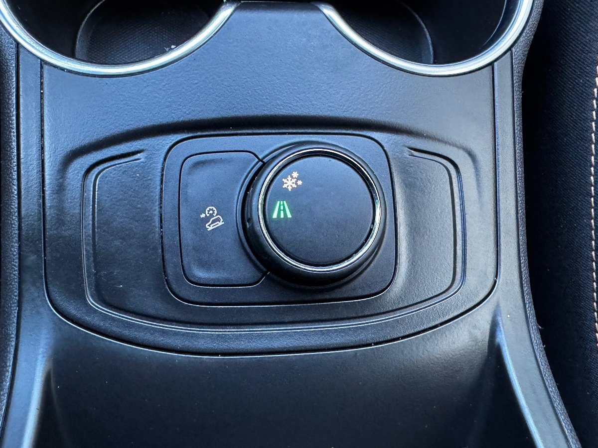 Used 2019 GMC Terrain SLE FWD image 28