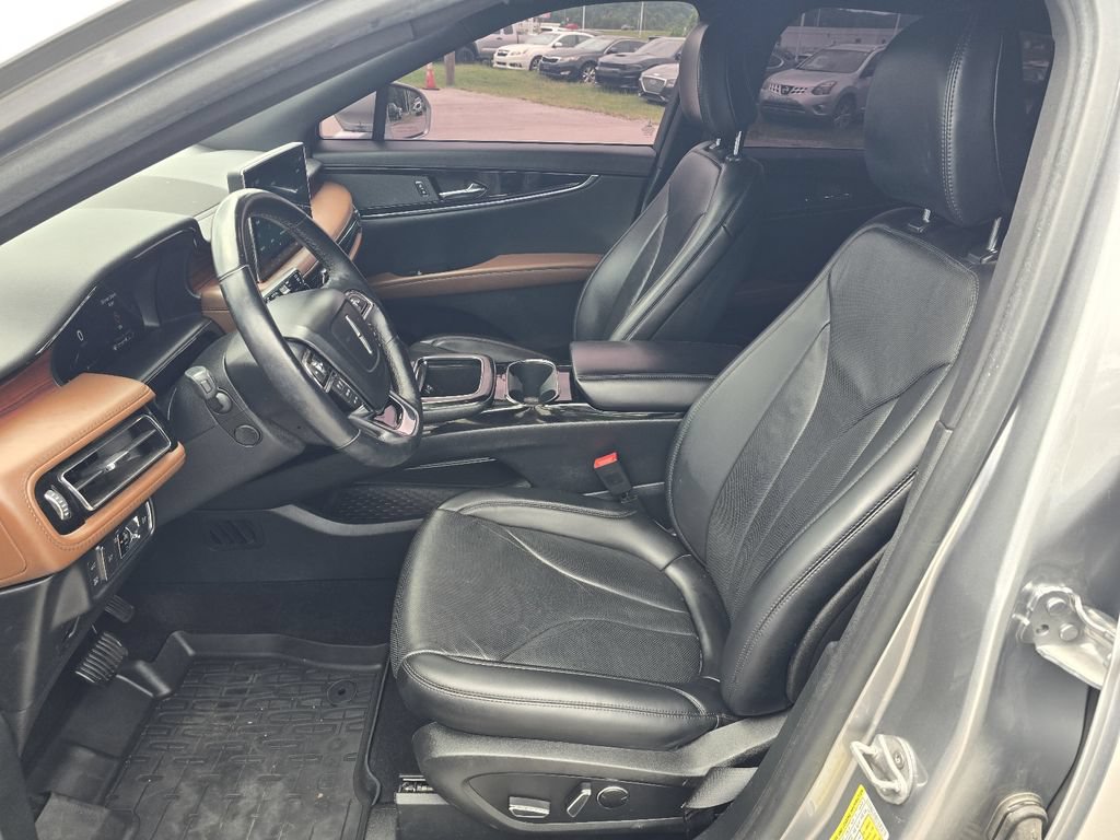 Used 2022 Lincoln Nautilus Reserve AWD/4WD image 12