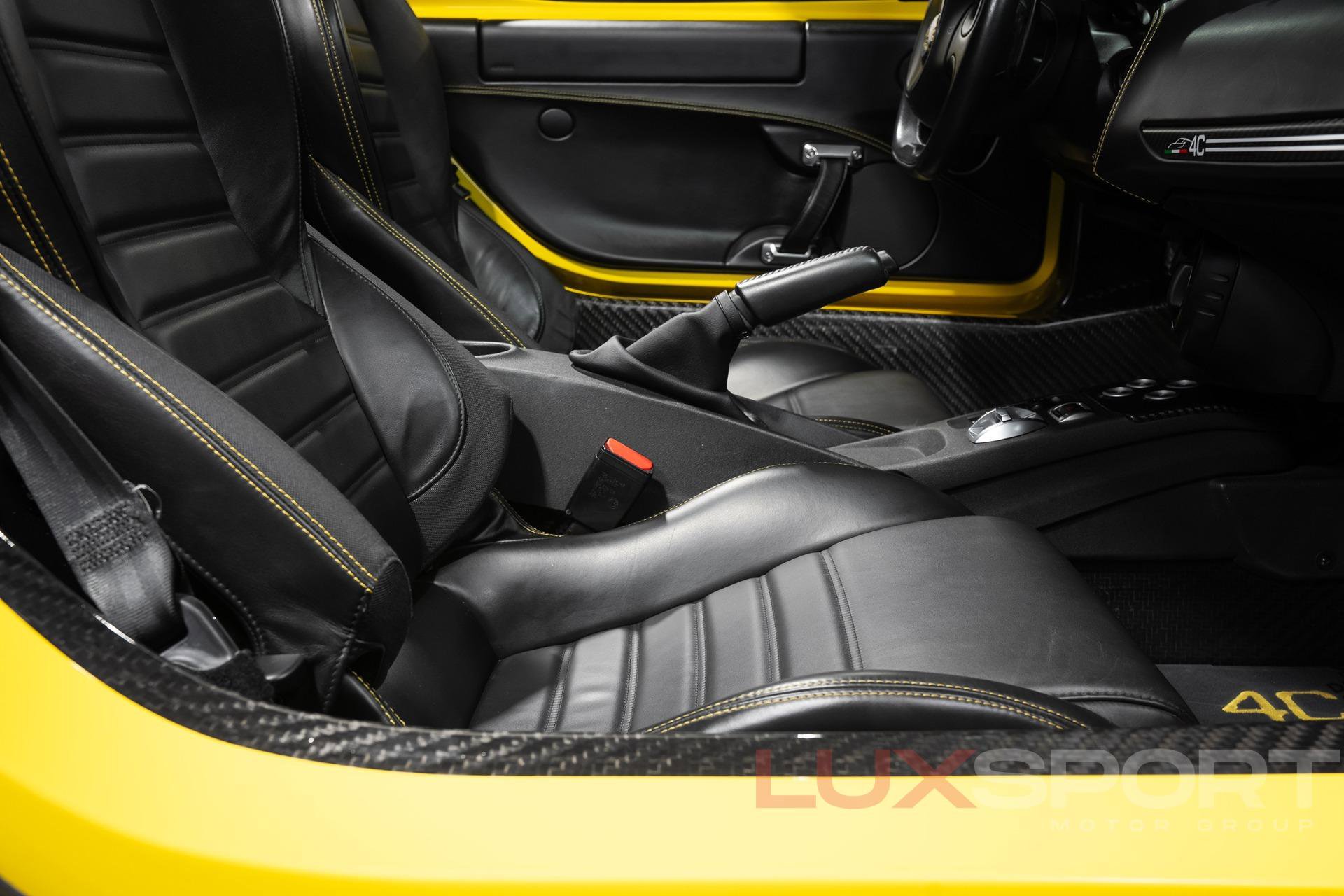 Used 2016 Alfa Romeo 4C Spider RWD image 49