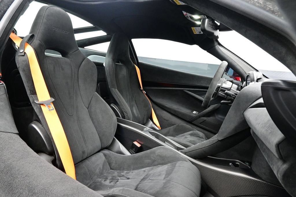 Used 2021 McLaren 765LT RWD image 14