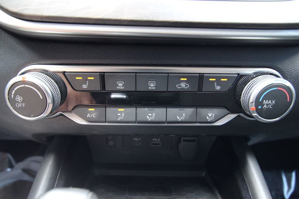 Used 2024 Nissan Altima 2.5 SV w/ SV Premium Package AWD/4WD image 27
