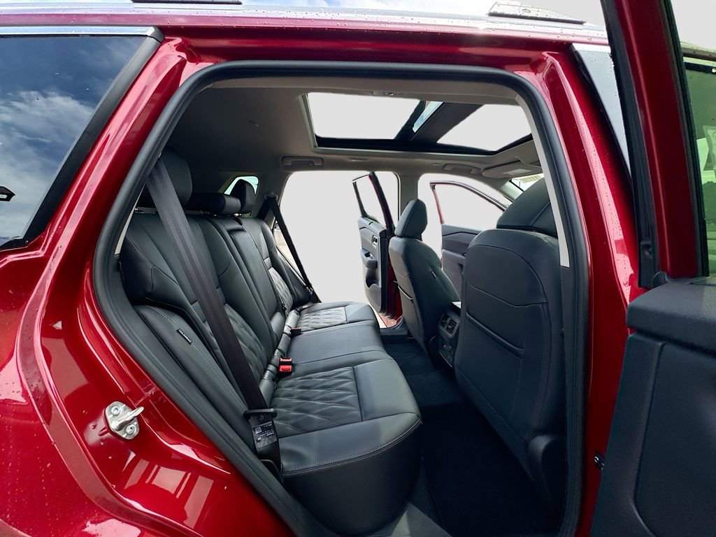 New 2026 Nissan Rogue Platinum image 29