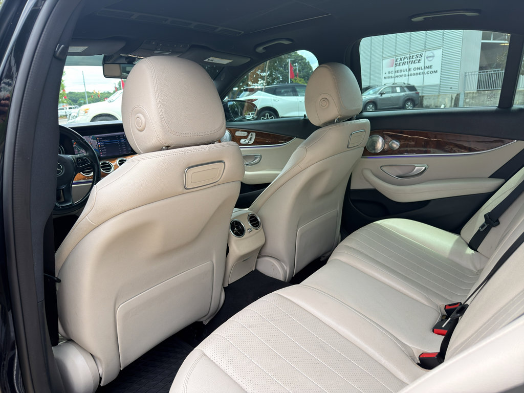 Used 2018 Mercedes-Benz E 300 image 13