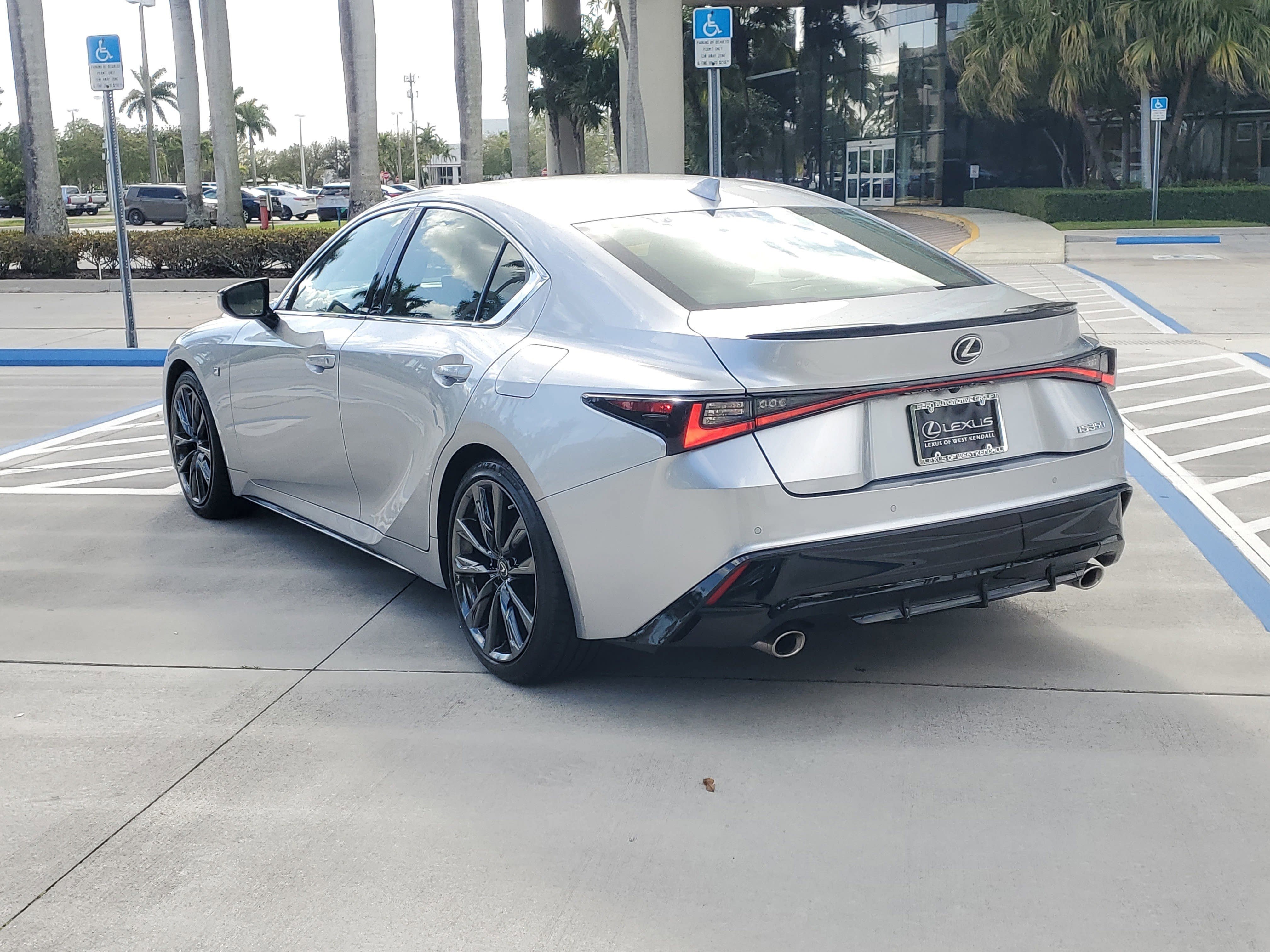 Certified 2022 Lexus IS 350 F Sport RWD image 8
