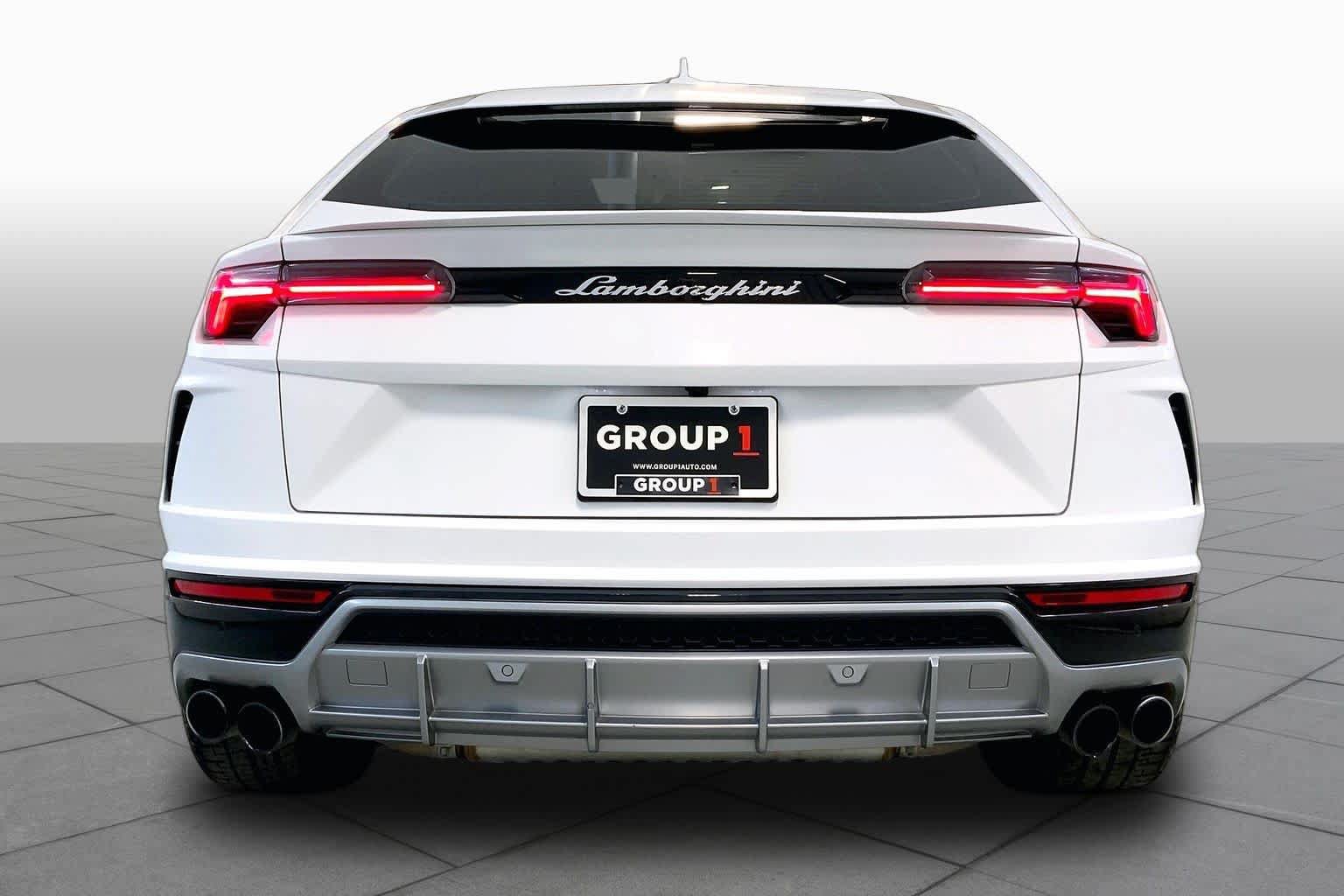 Used 2020 Lamborghini Urus AWD/4WD image 4