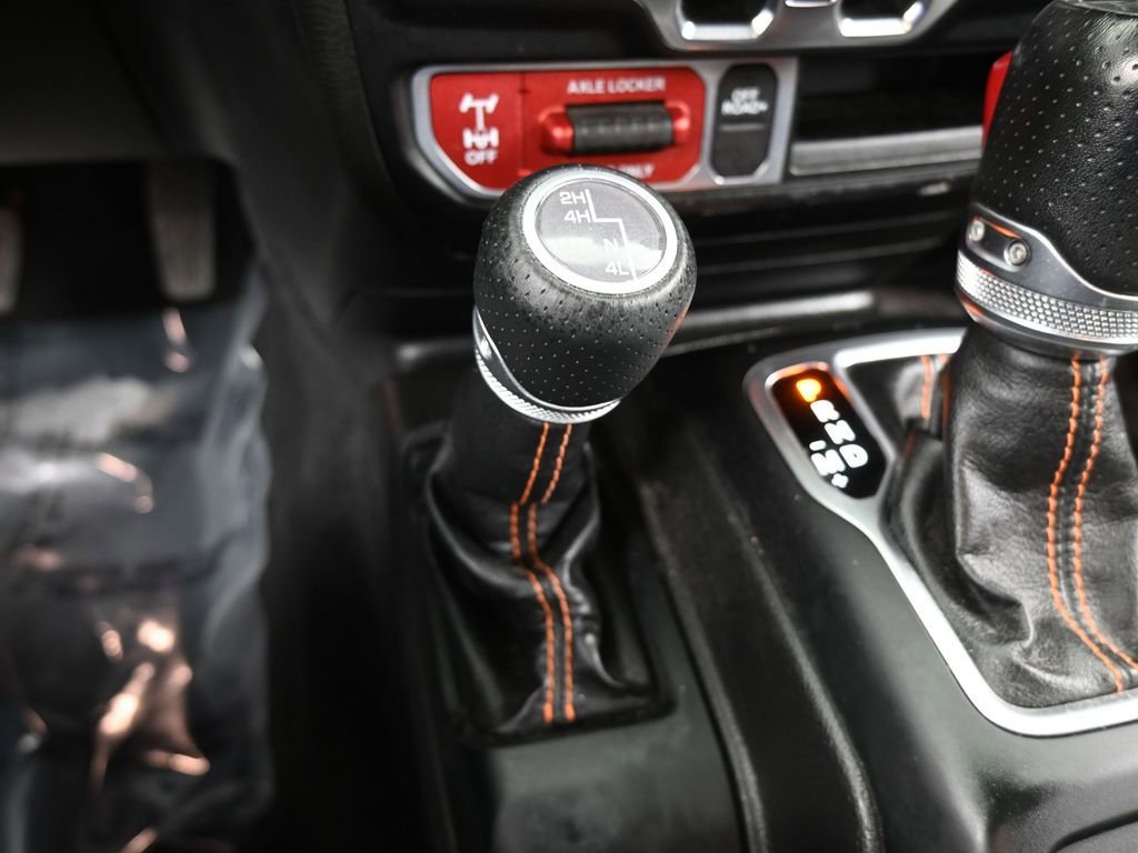 Used 2022 Jeep Gladiator Mojave w/ LED Lighting Group image 28