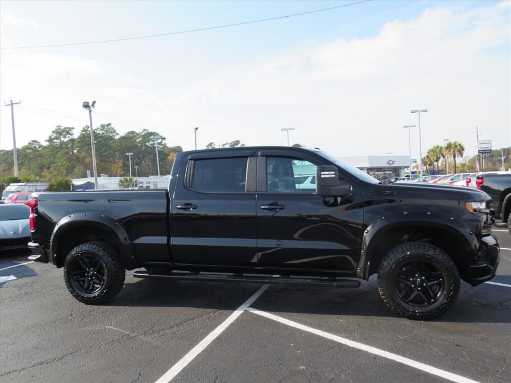 Used 2020 Chevrolet Silverado 1500 LT Trail Boss image 2