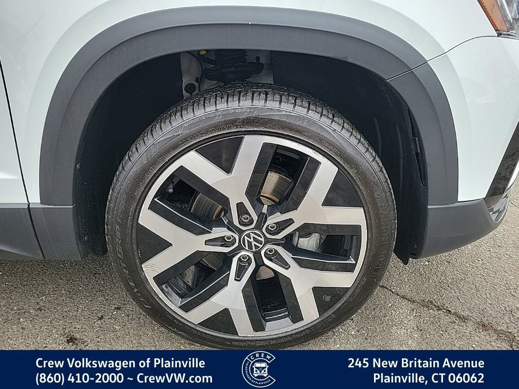 Certified 2022 Volkswagen Taos SEL image 20