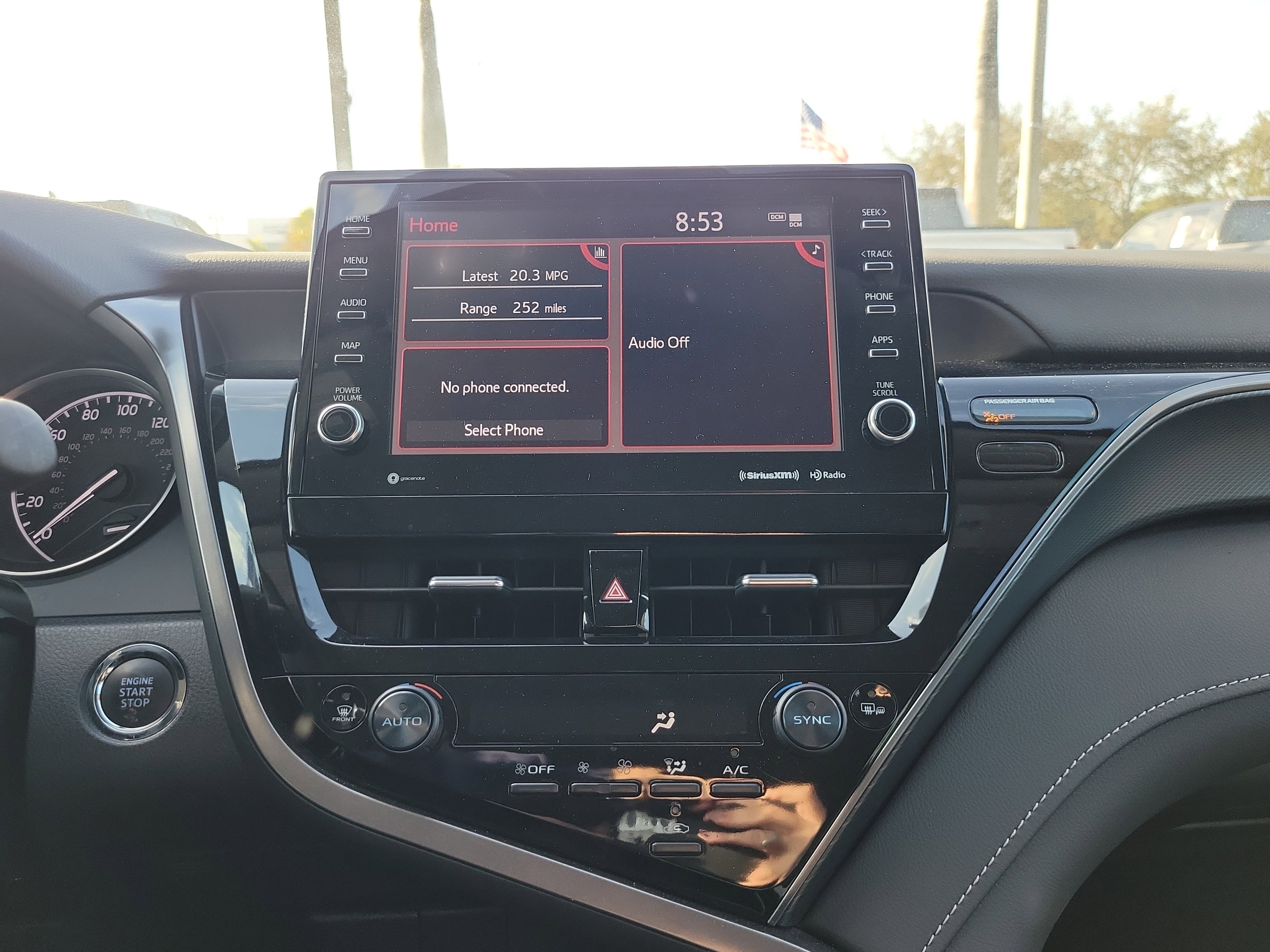 Used 2024 Toyota Camry SE w/ Cold Weather Package FWD image 26