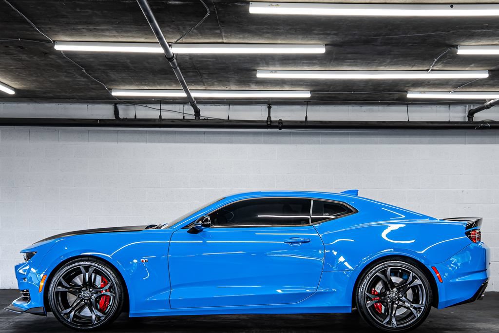 Used 2022 Chevrolet Camaro SS RWD image 2