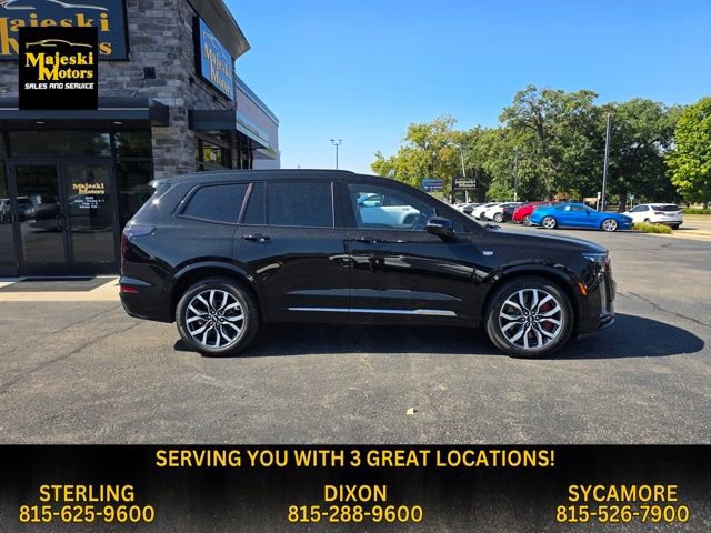 Used 2024 Cadillac XT6 Sport w/ Platinum Package image 9