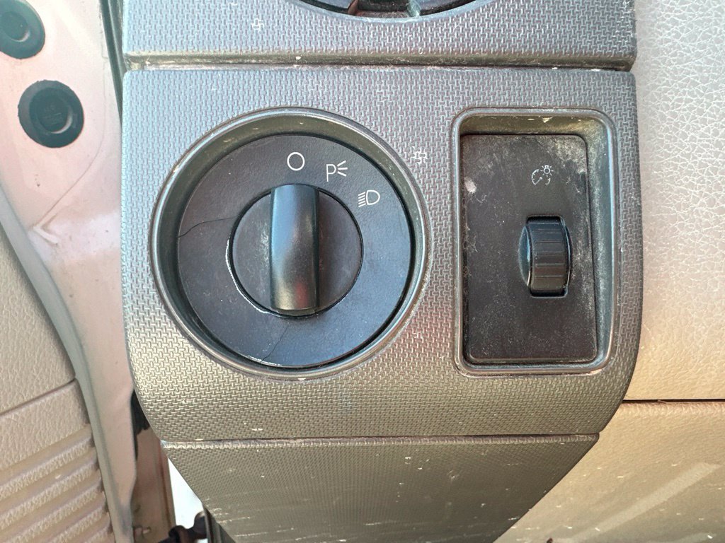 Used 2009 Ford F350 XL AWD/4WD image 25