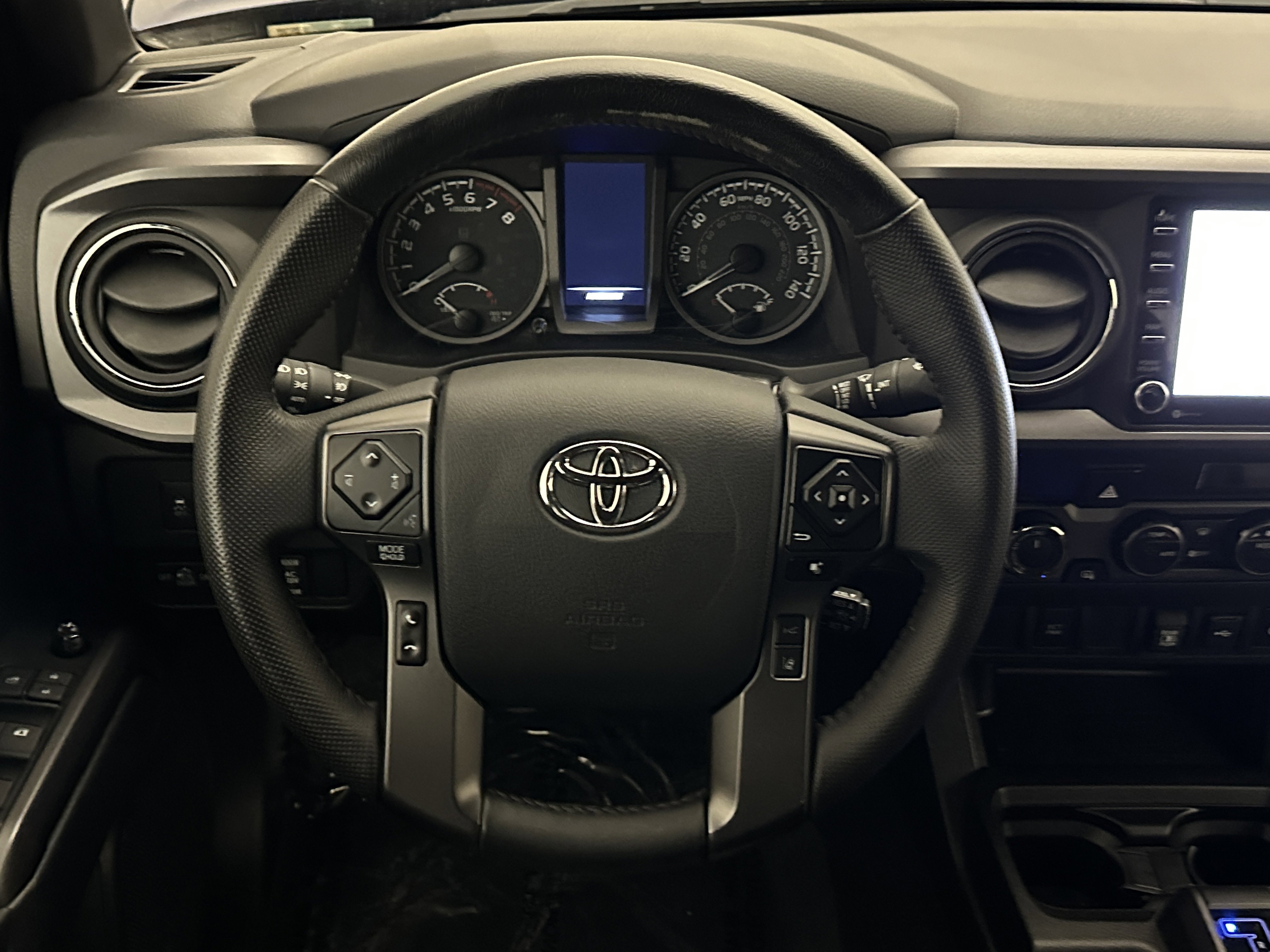 Used 2023 Toyota Tacoma TRD Sport image 18