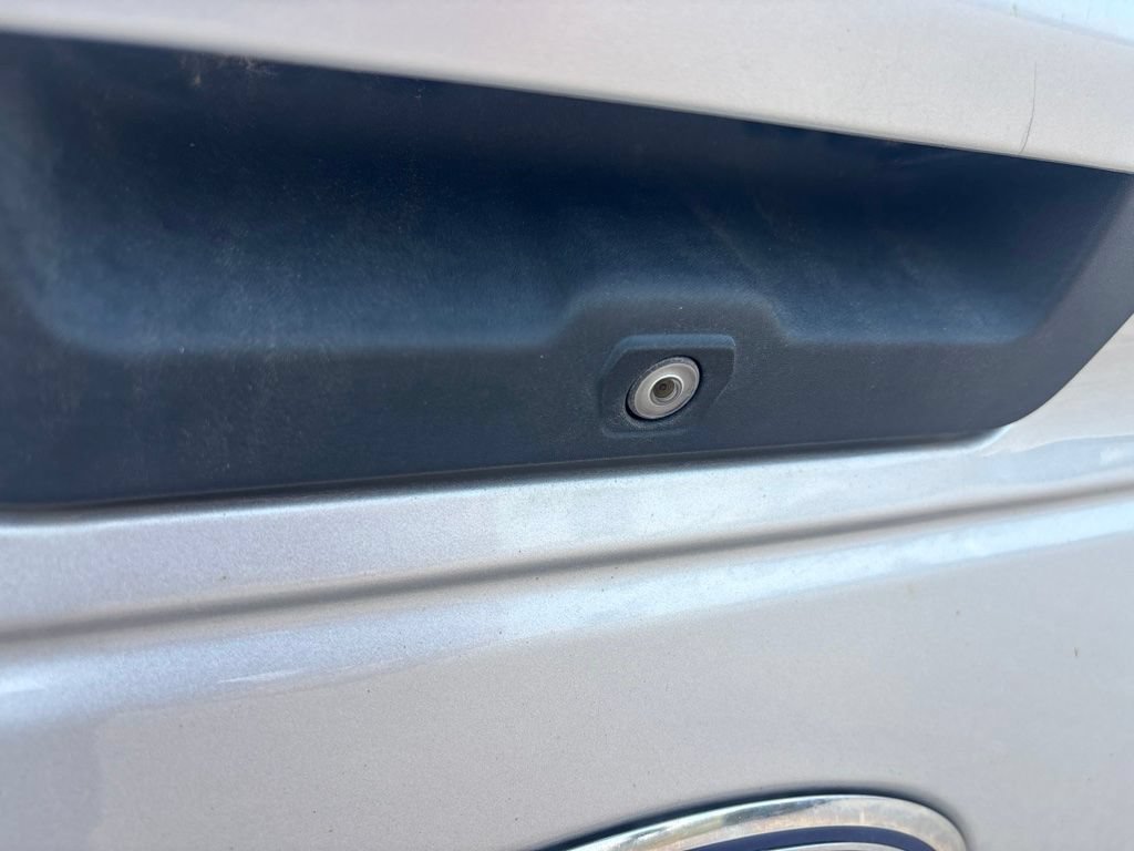 Used 2016 Ford F150 XLT w/ Equipment Group 302A Luxury AWD/4WD image 11