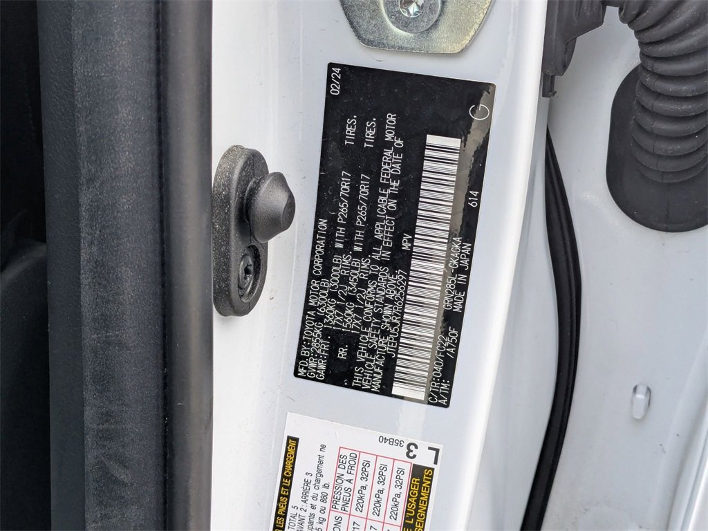 Used 2024 Toyota 4Runner TRD Off-Road image 38