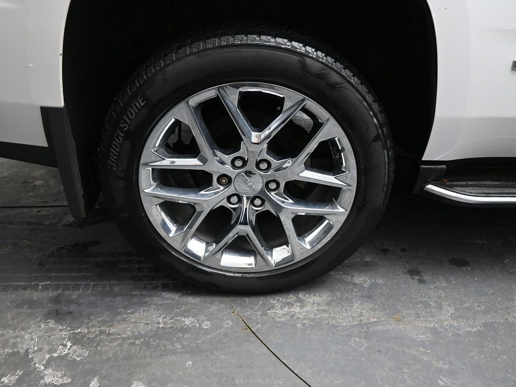 Used 2017 GMC Yukon SLT image 16