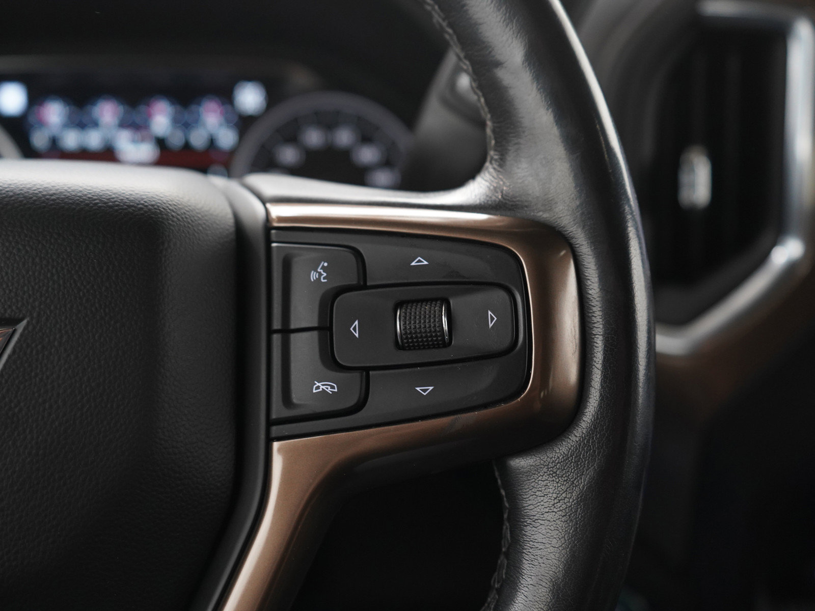 Used 2022 Chevrolet Silverado 1500 High Country AWD/4WD image 26