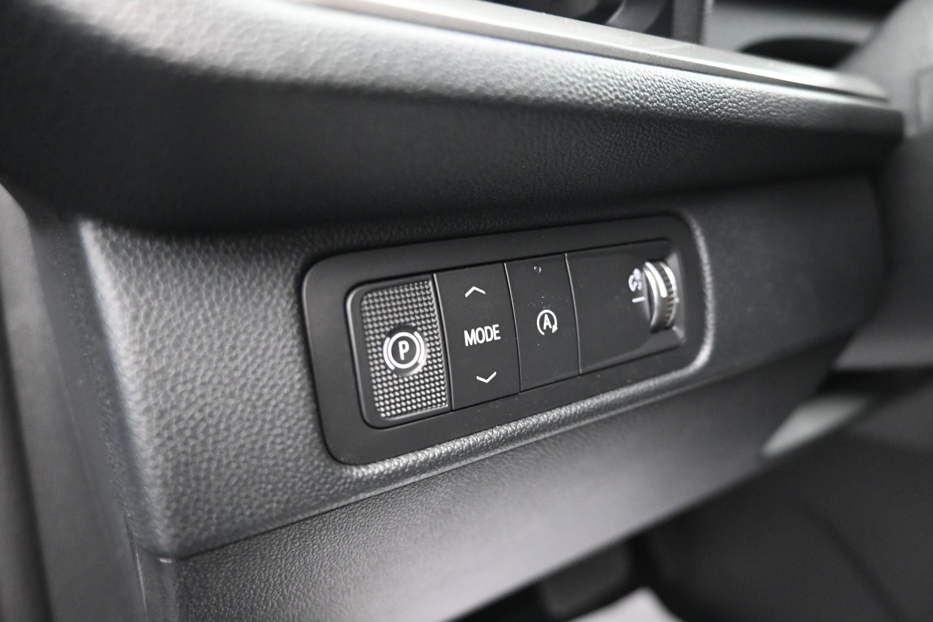 New 2027 Chevrolet Traverse LT FWD image 29