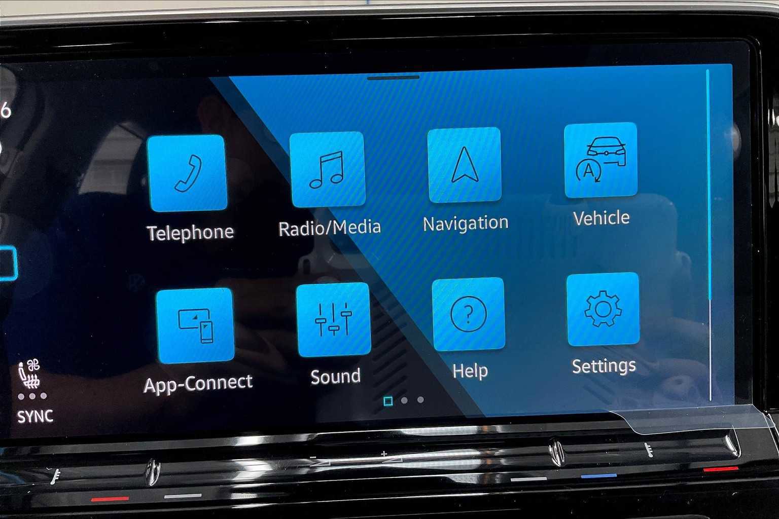 New 2025 Volkswagen Atlas SEL image 23