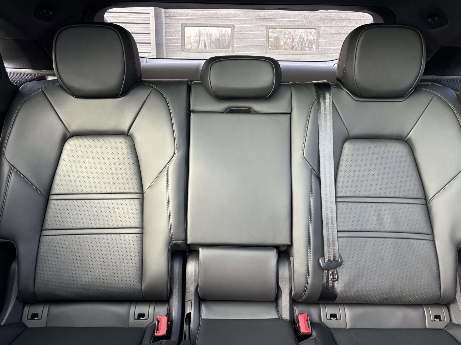 New 2026 Porsche Cayenne S image 37