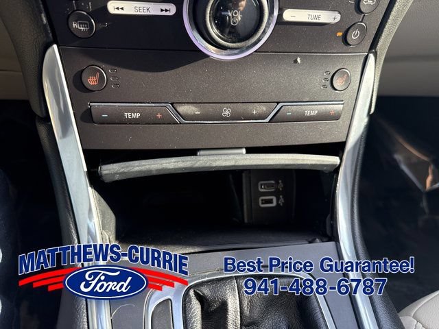 Used 2016 Ford Edge Titanium w/ Technology Package FWD image 22
