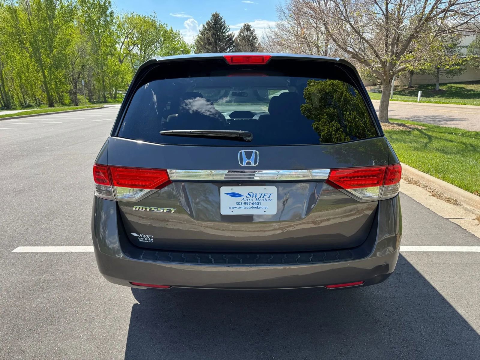 Used 2015 Honda Odyssey EX image 3