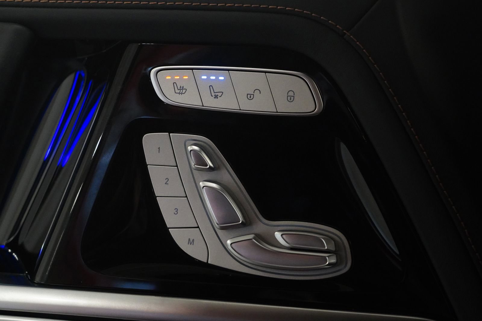 Certified 2024 Mercedes-Benz G 63 AMG AMG G 63 image 32