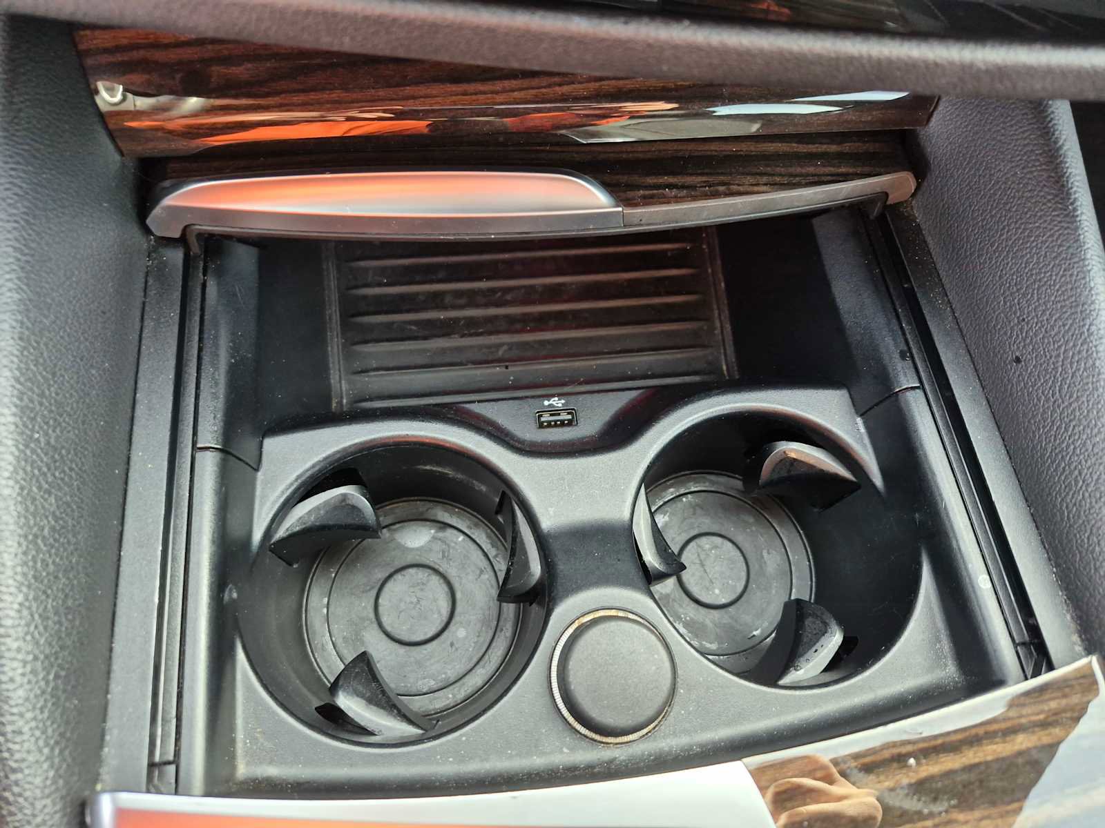 Used 2020 BMW 530i xDrive w/ Convenience Package image 28