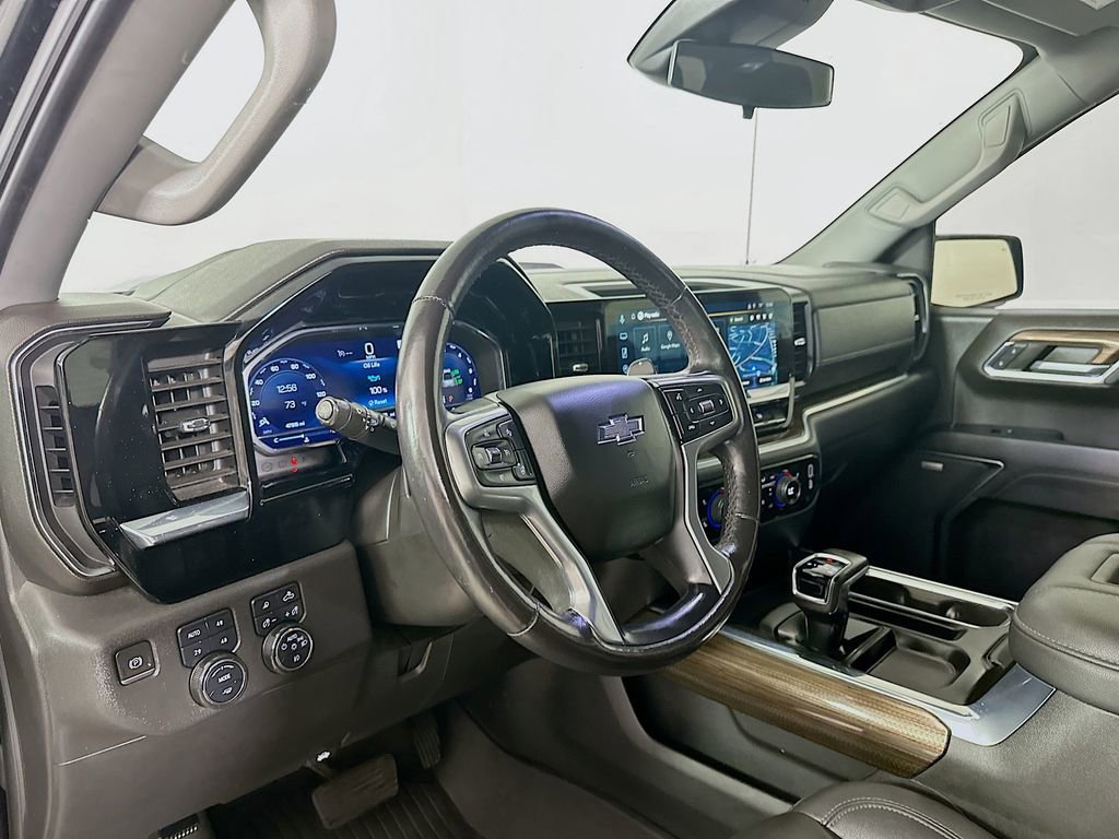 Used 2022 Chevrolet Silverado 1500 LT Trail Boss w/ LT Trail Boss Premium Package image 10