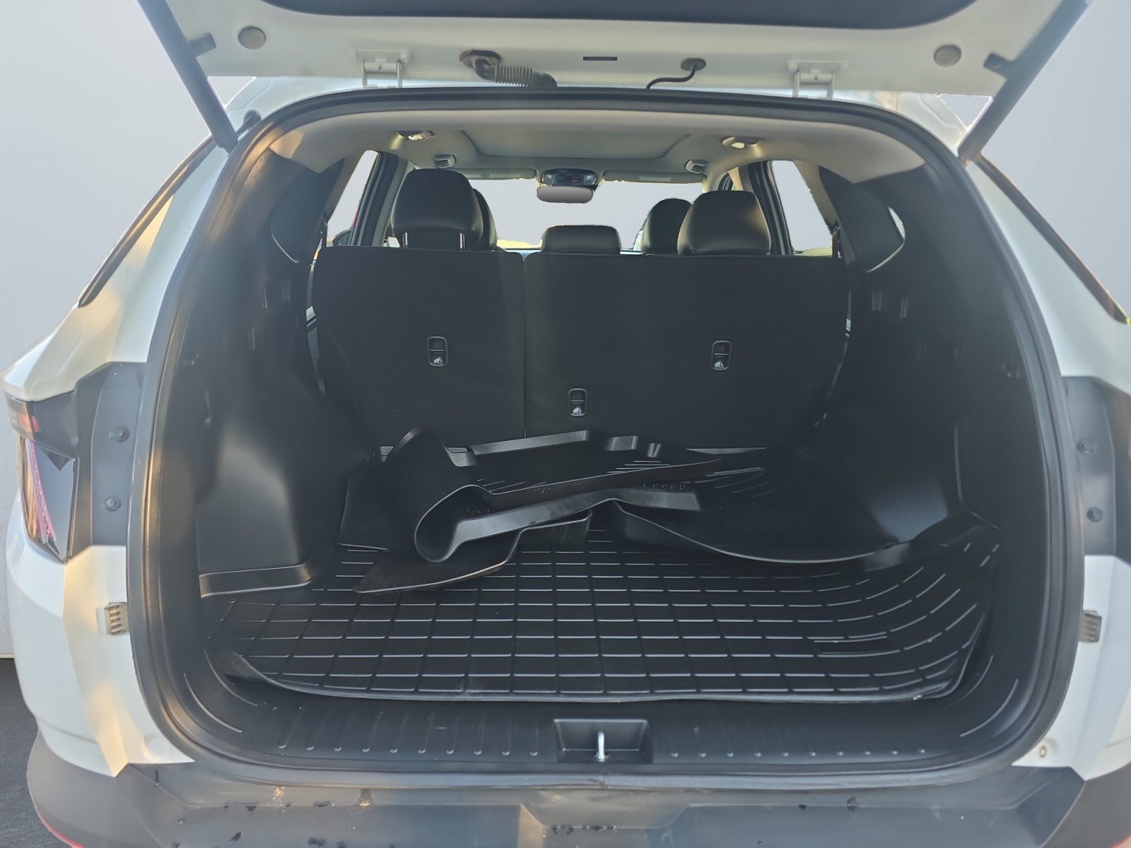 Certified 2024 Hyundai Tucson Limited AWD/4WD image 16