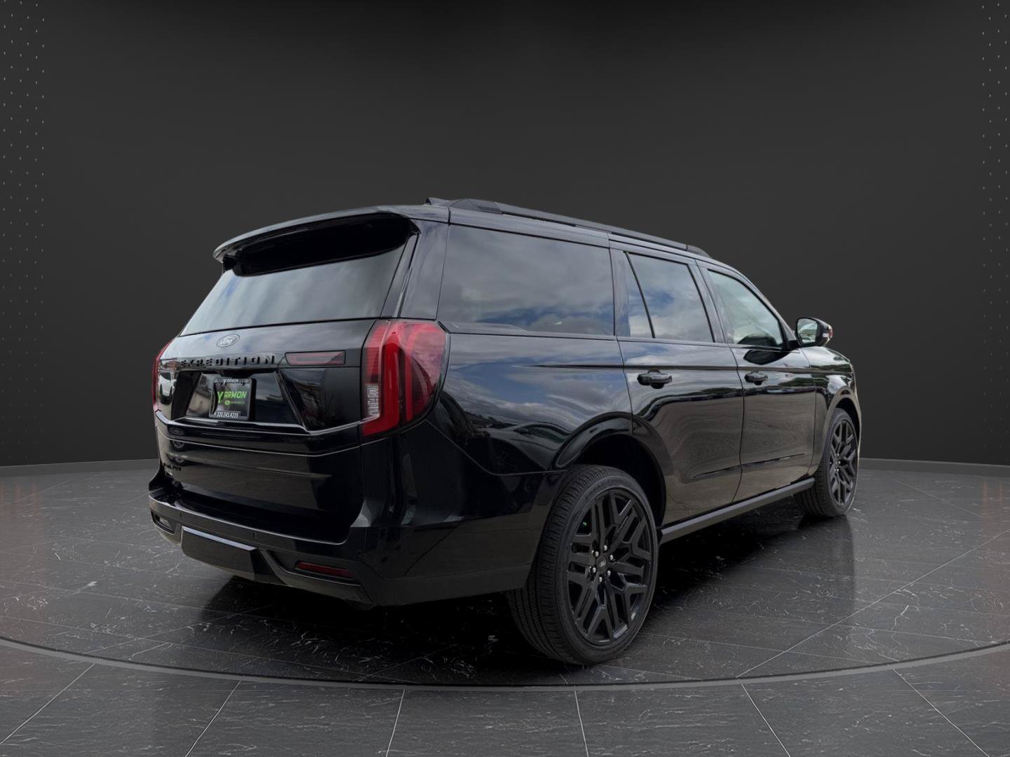 New 2026 Ford Expedition Platinum w/ Stealth Performance Package AWD/4WD image 5