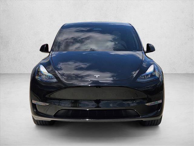 Used 2024 Tesla Model Y Long Range RWD image 2